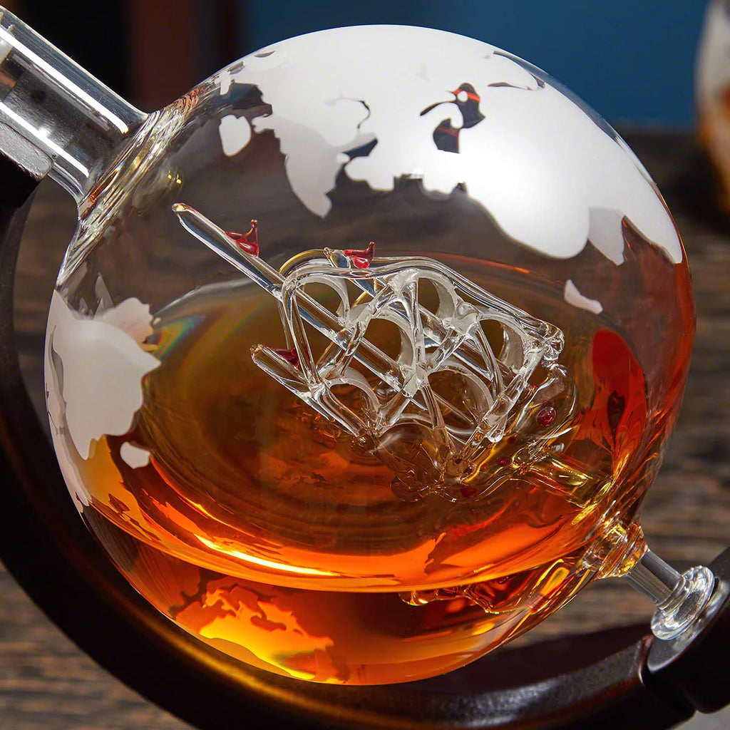 Whiskey Decanter and Glassware Set S259298