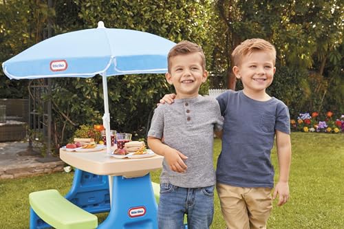 Multi Color Picnic Table with Umbrella Z639