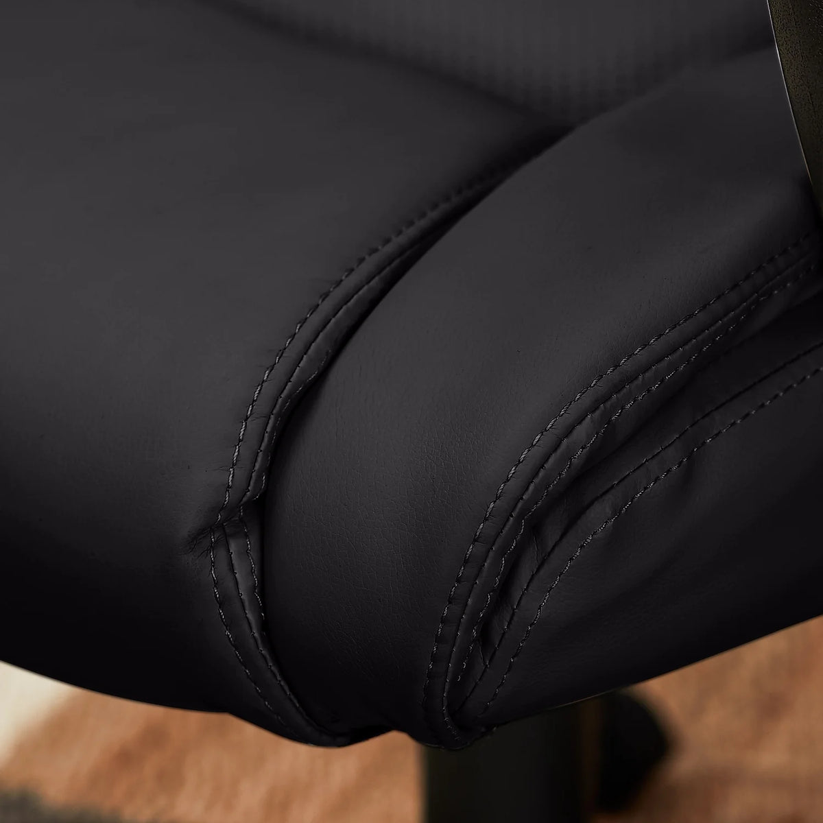 Black Bonded Leather Executive Chair J5402