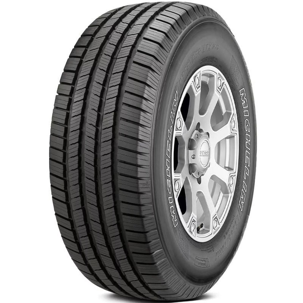 All Season 235/70R16 109T XL Light Truck Tire M816775