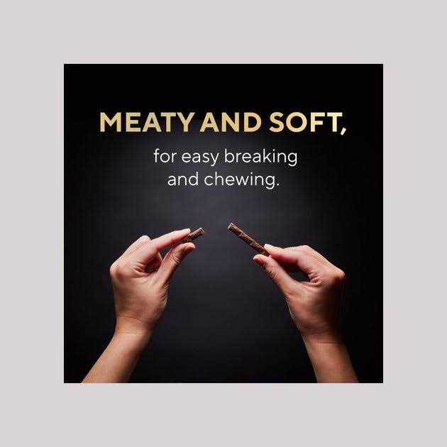 Cat Treats Meaty Tender Sticks Y904715