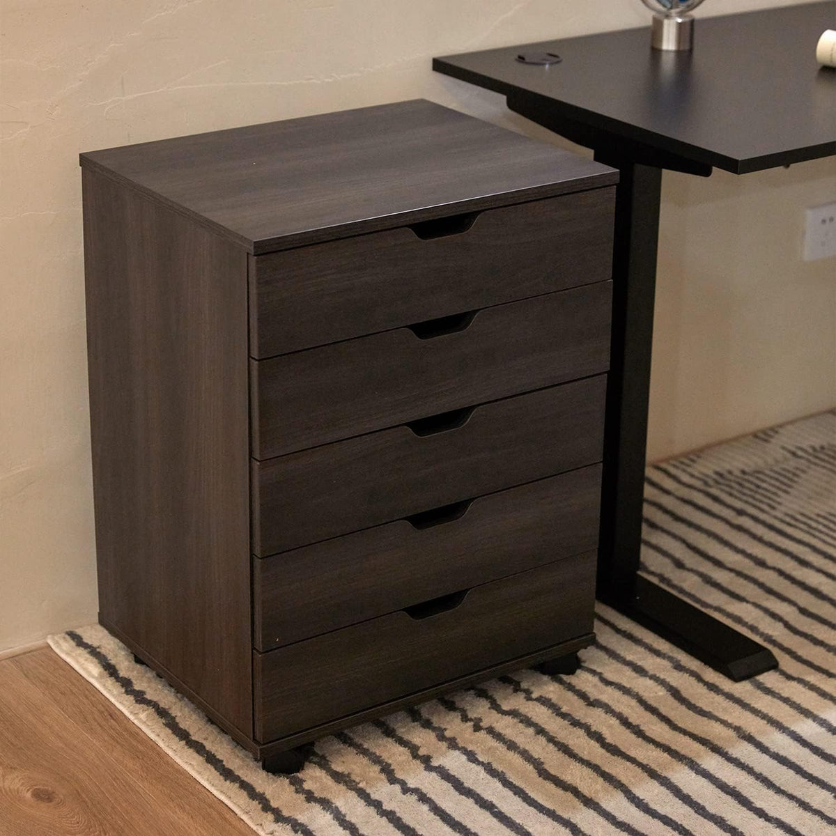 White 5 Drawer File Cabinet with Casters O828