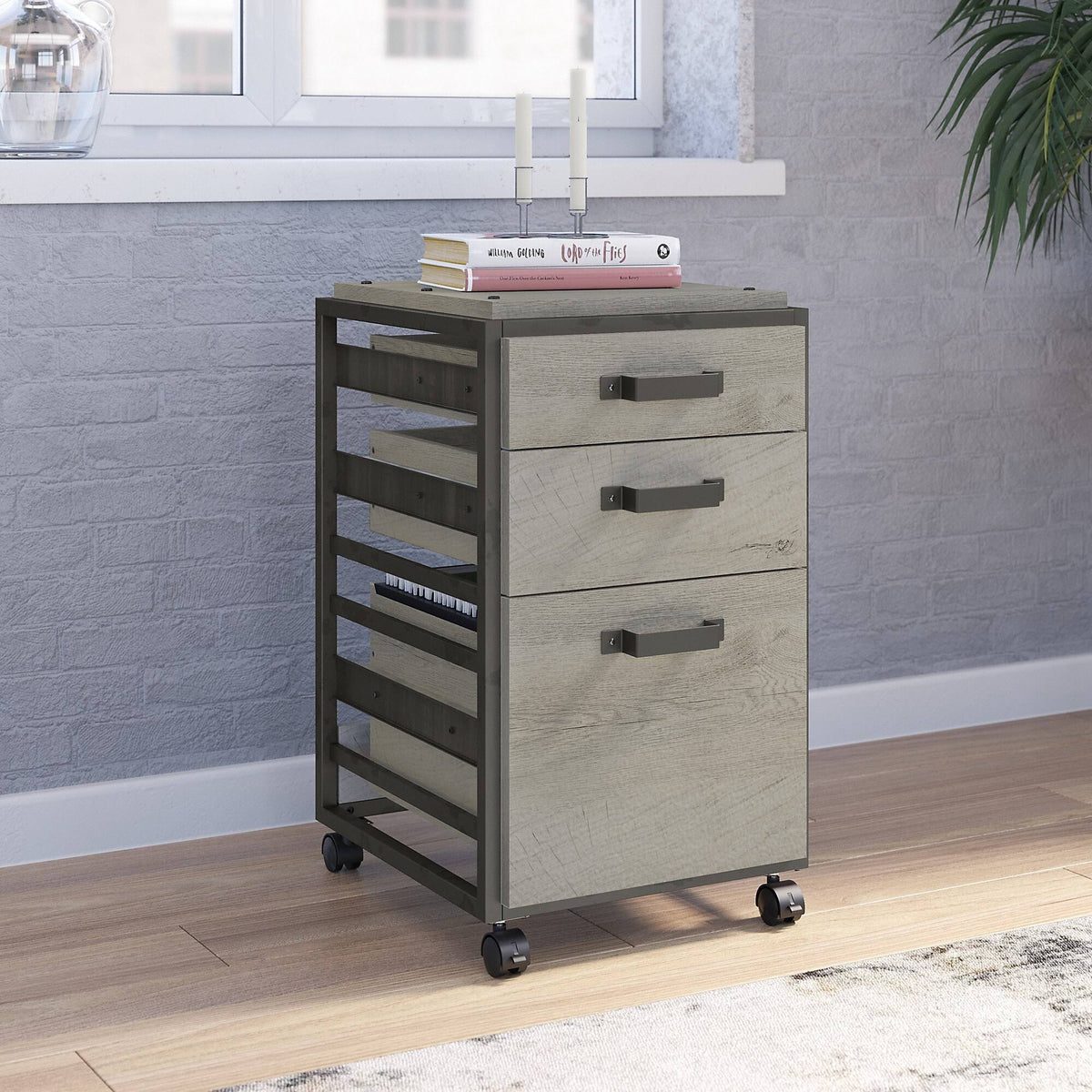 3 Drawer Mobile File Cabinet in Cottage White W952561
