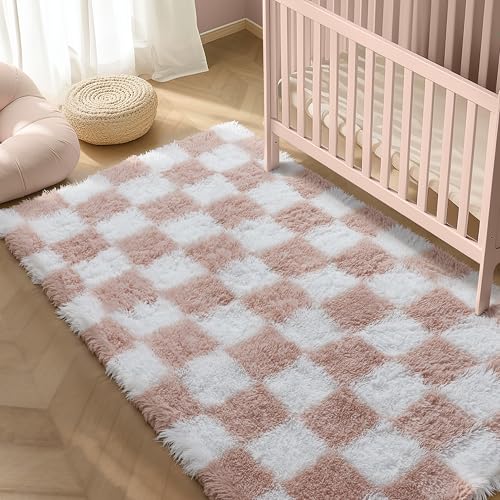Beige and White Checkered Shag Rug 8x10 S33412