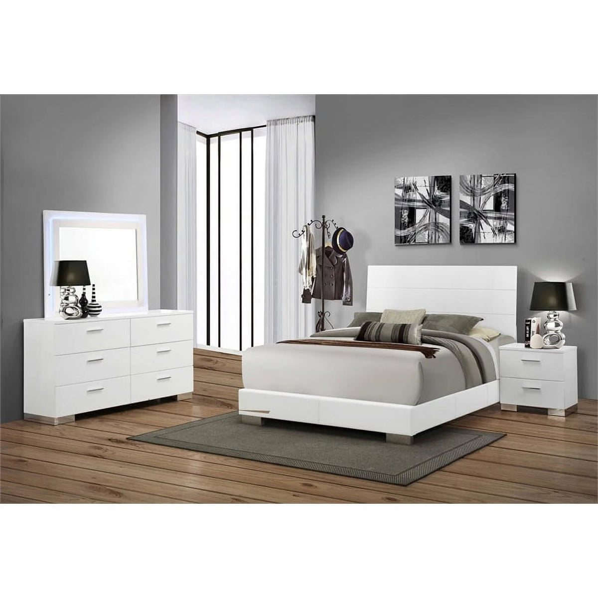 4-Piece Wood Eastern King Bedroom Set in Glossy White I457