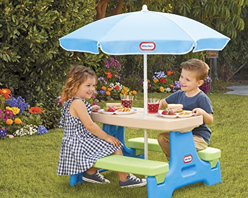 Multi Color Picnic Table with Umbrella Z639