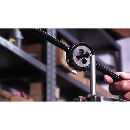 1-3/4 inch-10 x 3 inch OD HSS Round Adjustable Die B262