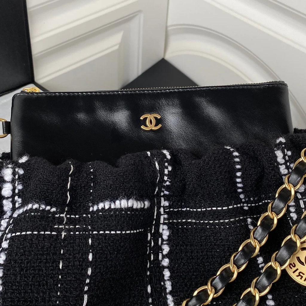 Black Handbag G170627