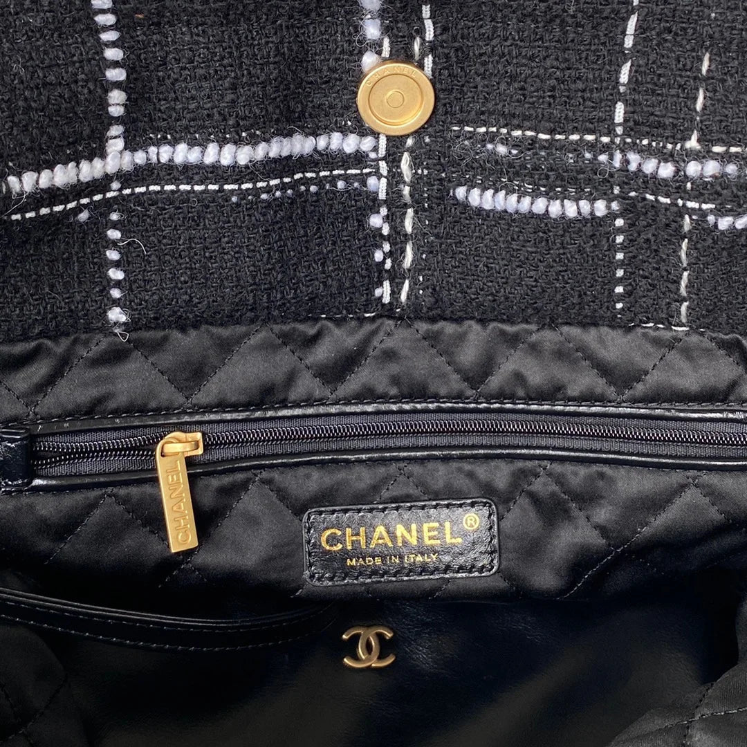 Black Handbag G170627
